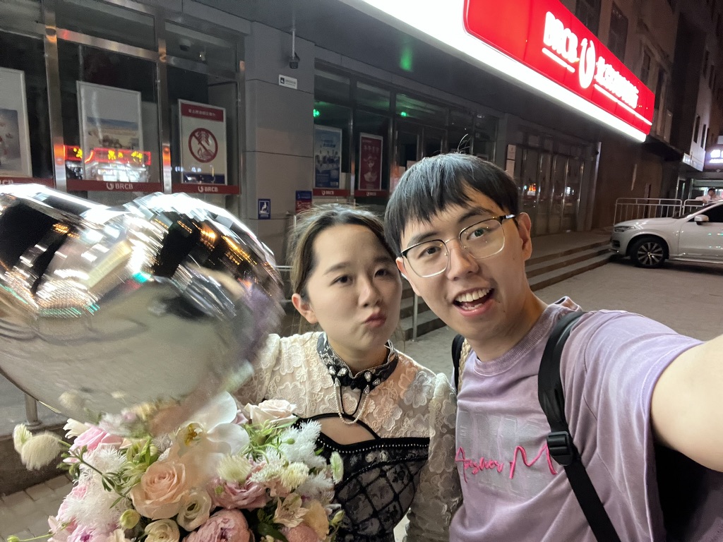 小嘟嘟 · 2025 520